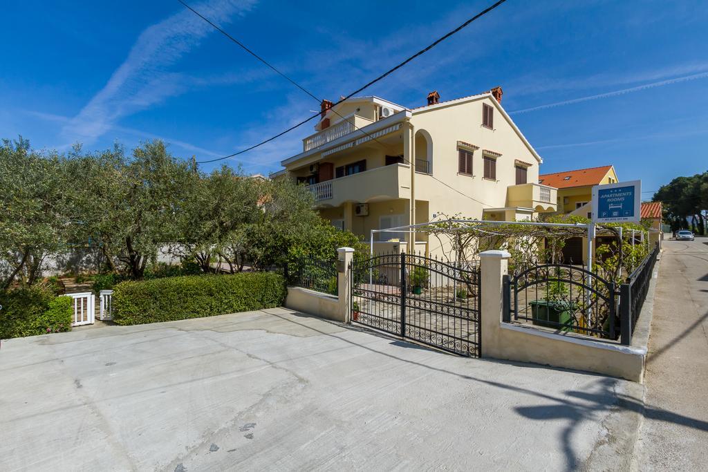 Apartments Branko Ζαντάρ Εξωτερικό φωτογραφία